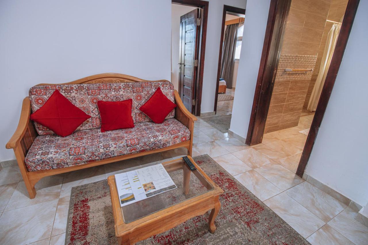 Swiss Royal Dahab Apartment Bagian luar foto